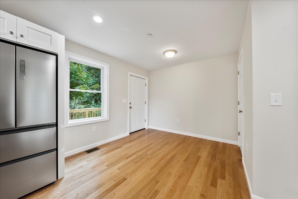 property viewer photo 20