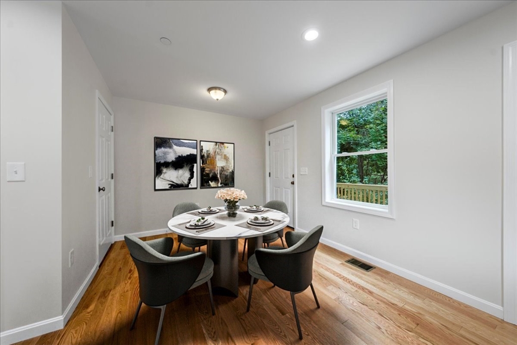 property viewer photo 9