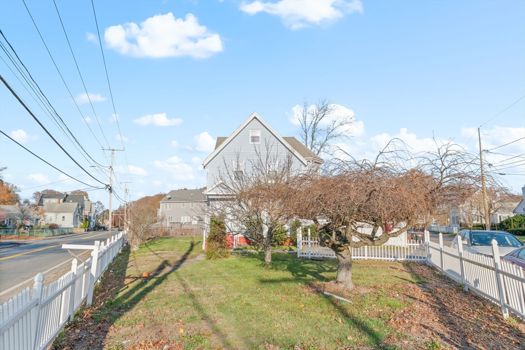 property viewer photo 1