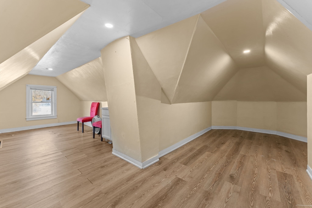 property viewer photo 15