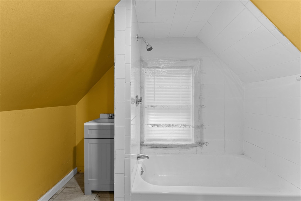 property viewer photo 16