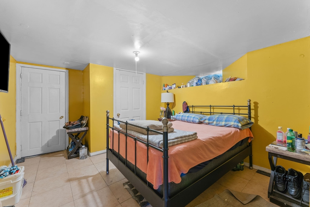 property viewer photo 18