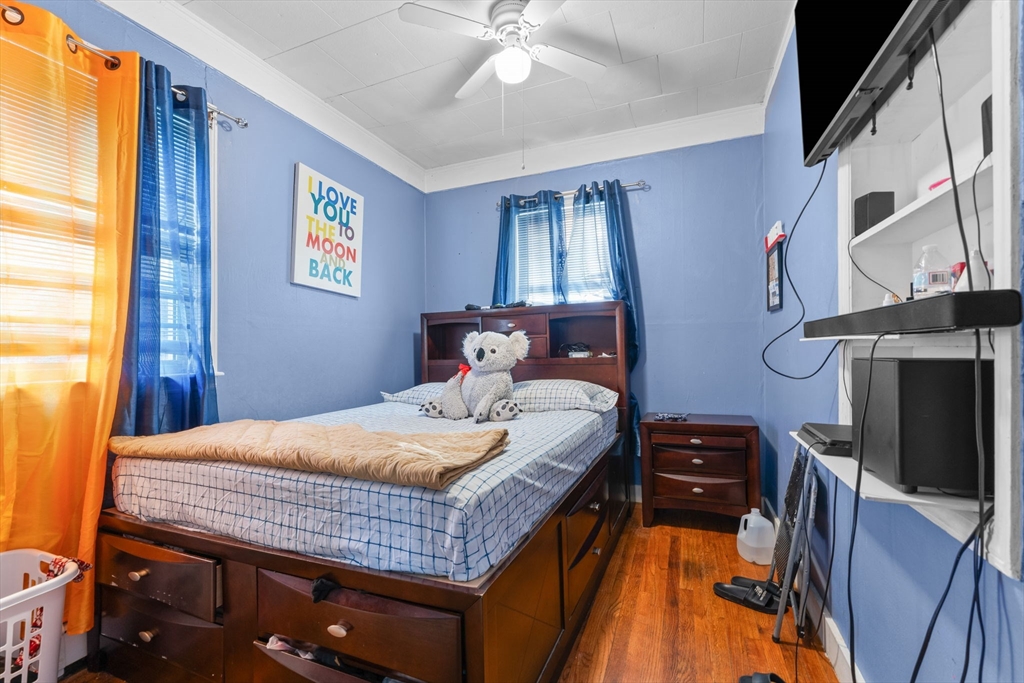 property viewer photo 9