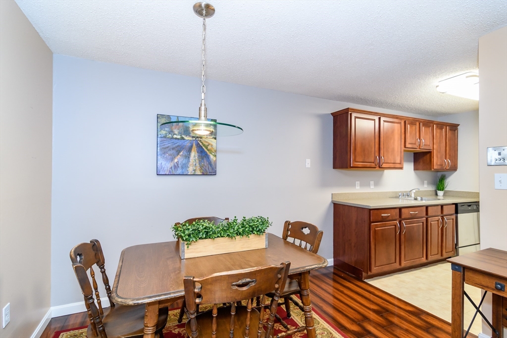 property viewer photo 6