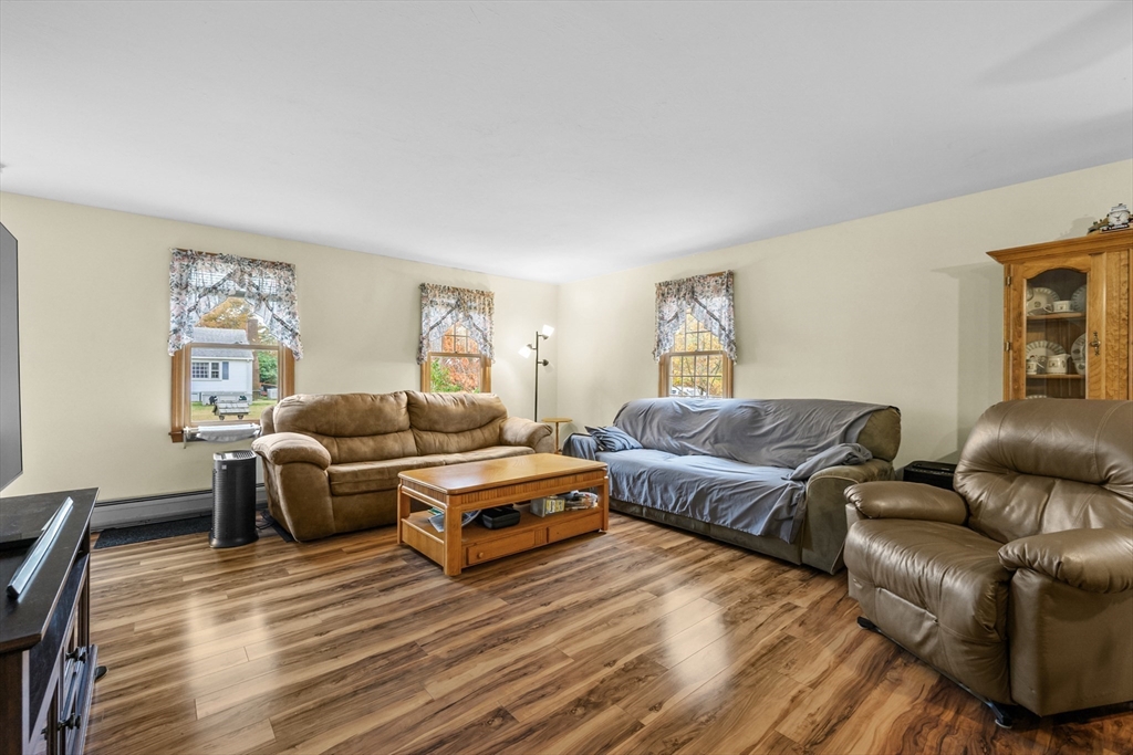 property viewer photo 6