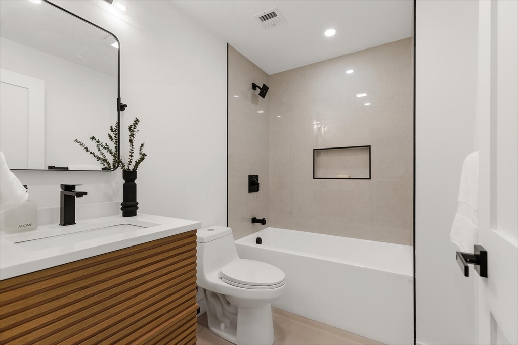 property viewer photo 11