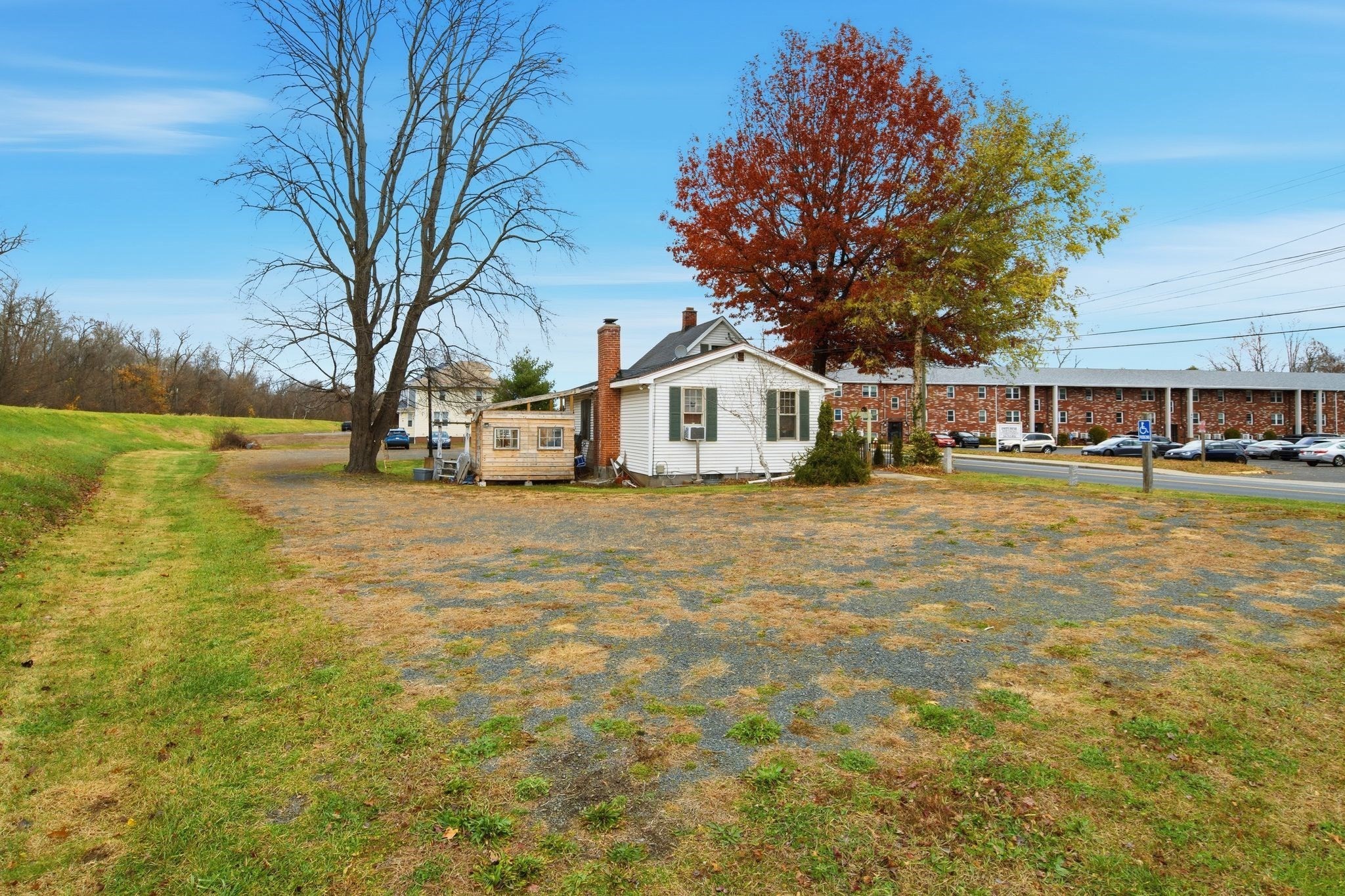 main property photo 6