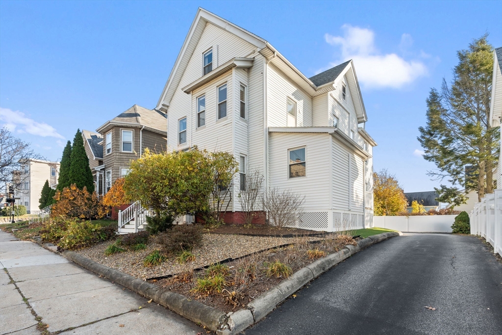 property viewer photo 1