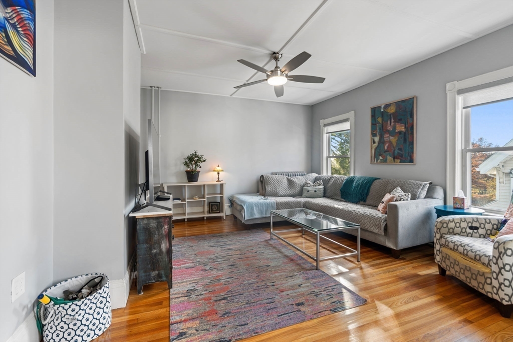 property viewer photo 12