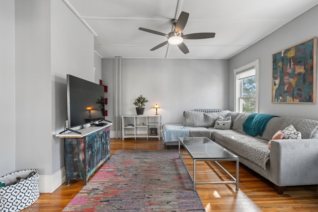 property viewer photo 13