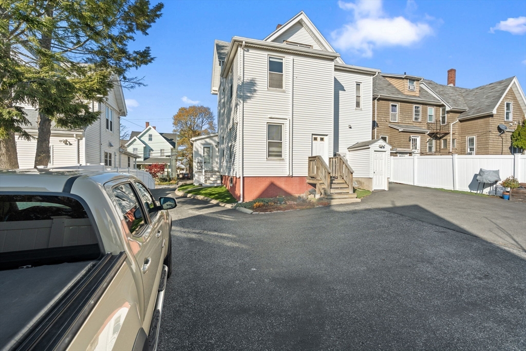 property viewer photo 2