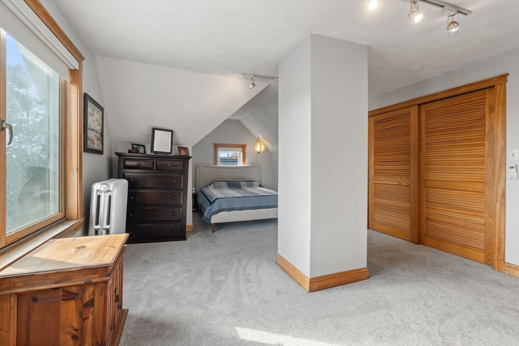 property viewer photo 25