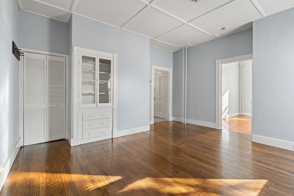 property viewer photo 33