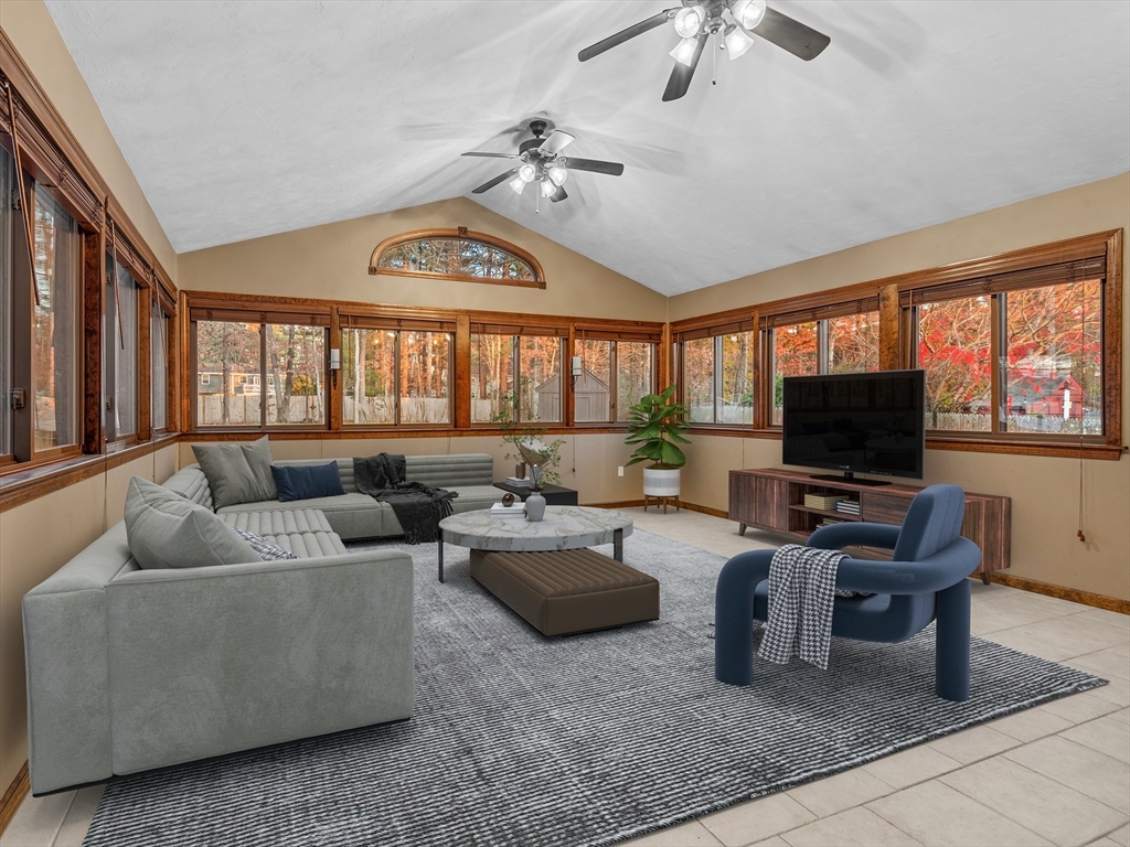 property viewer photo 12