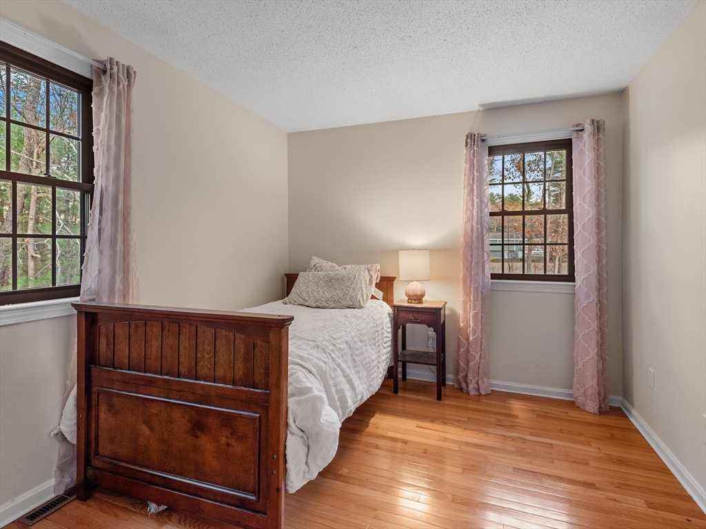 property viewer photo 25