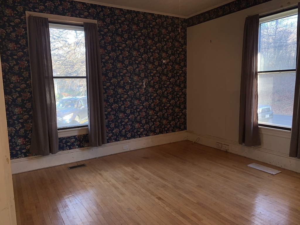 property viewer photo 26