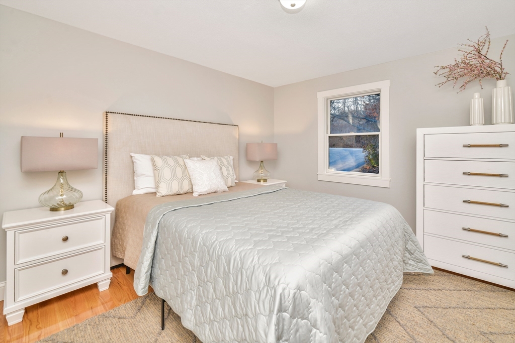 property viewer photo 9