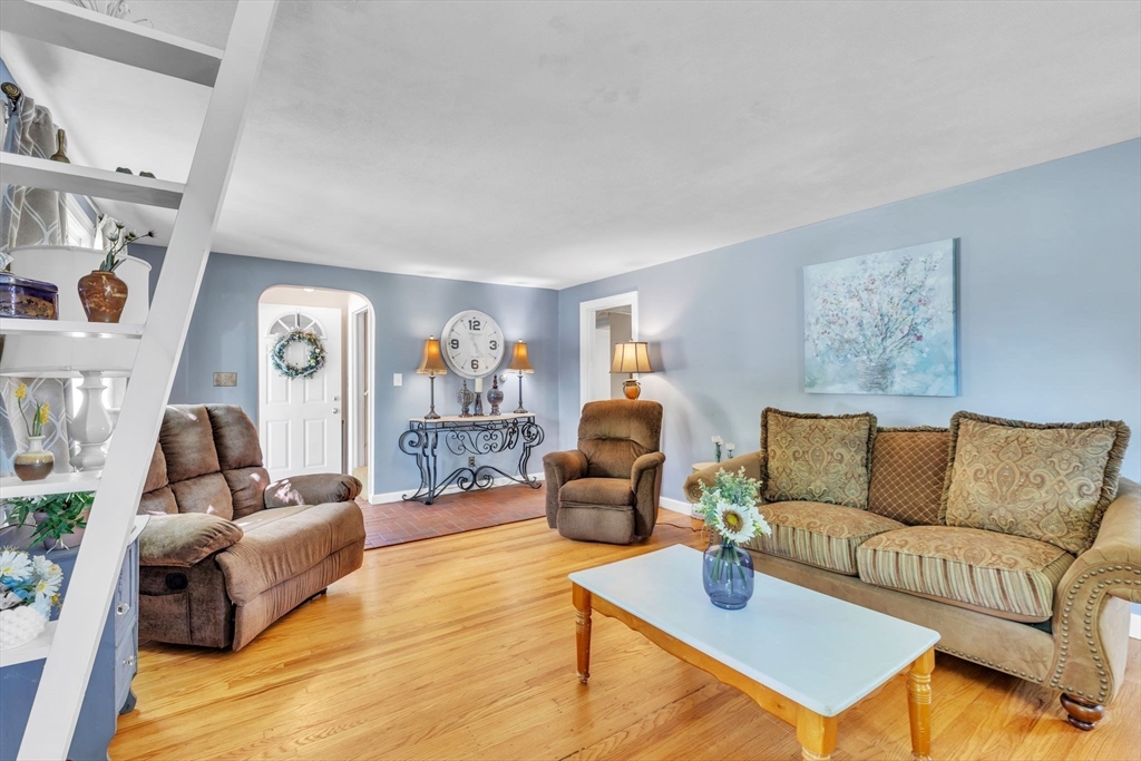 property viewer photo 10