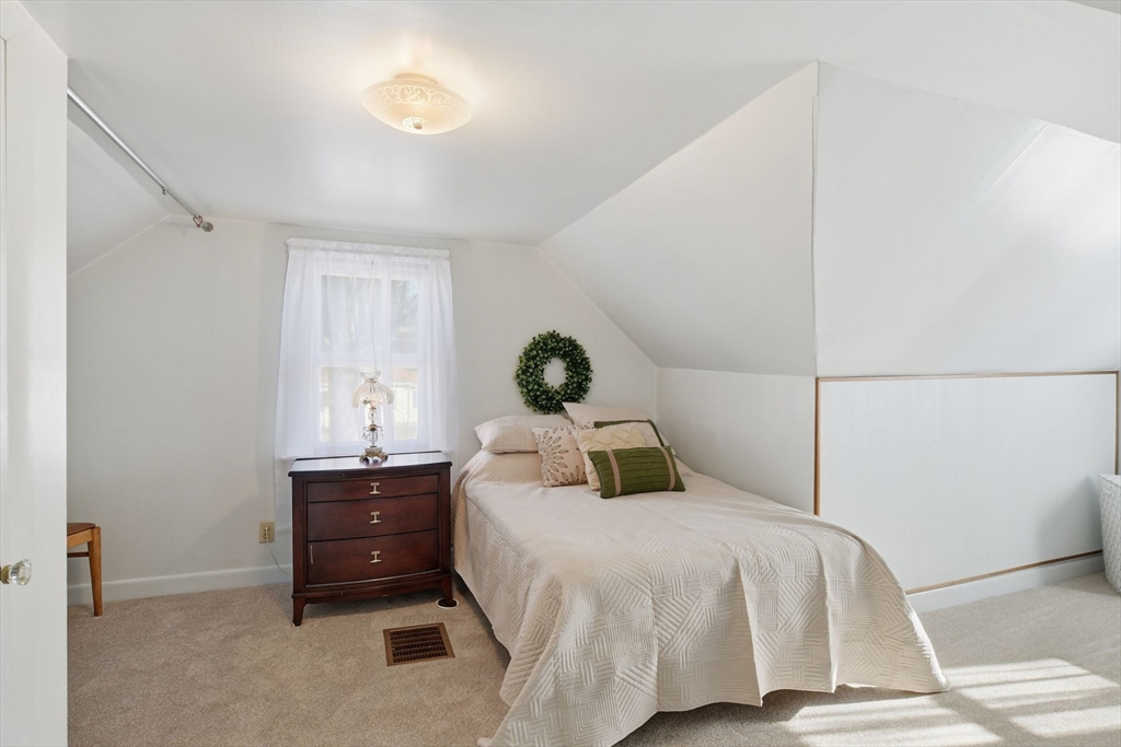 property viewer photo 17