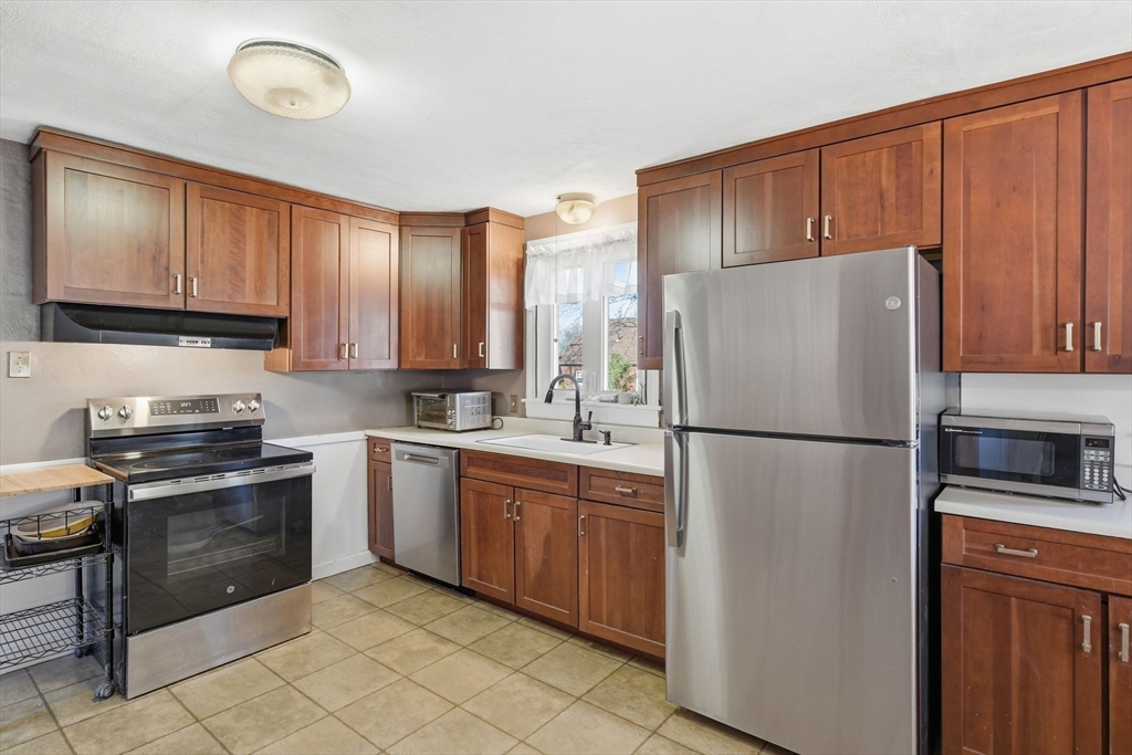 property viewer photo 3