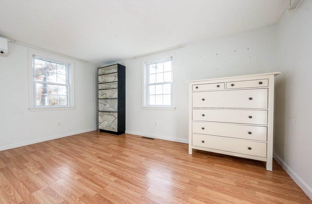 property viewer photo 12