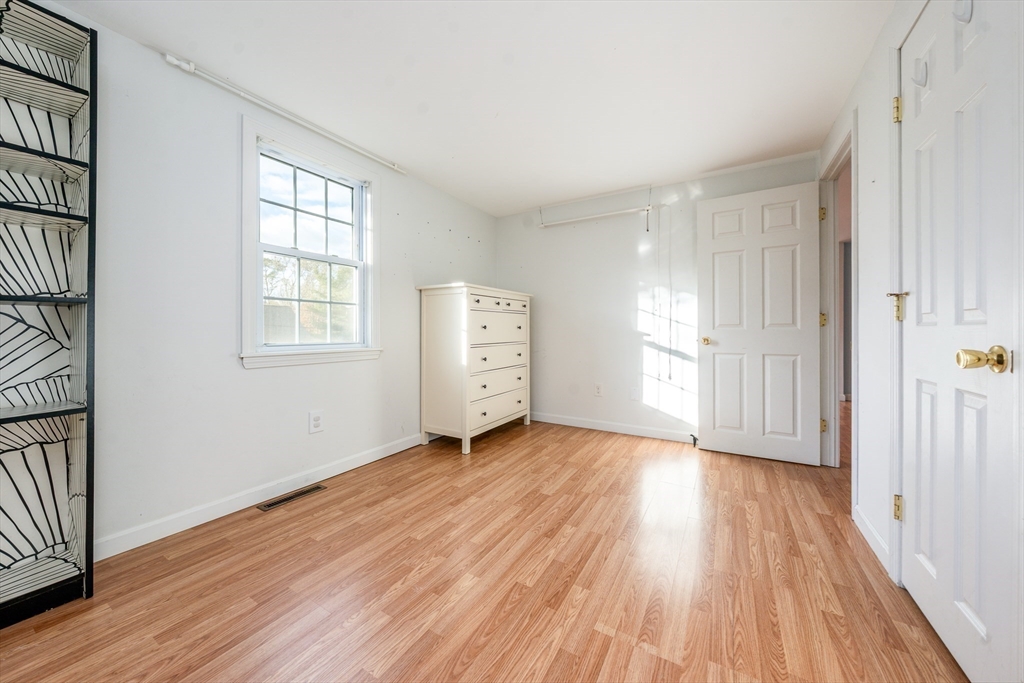 property viewer photo 13
