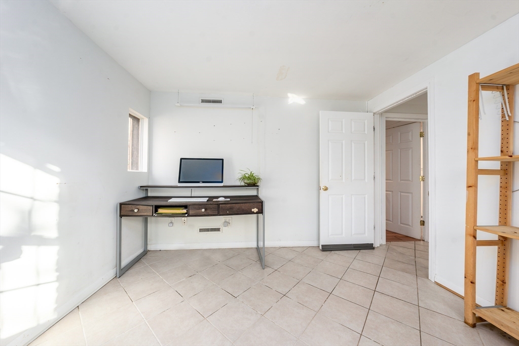 property viewer photo 16