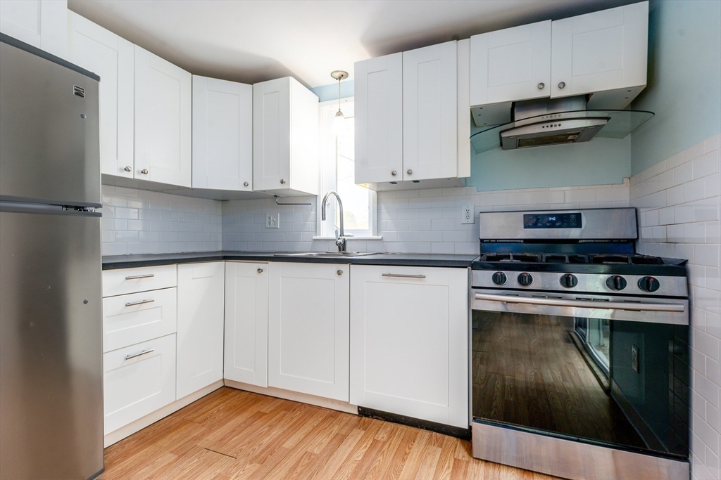 property viewer photo 5