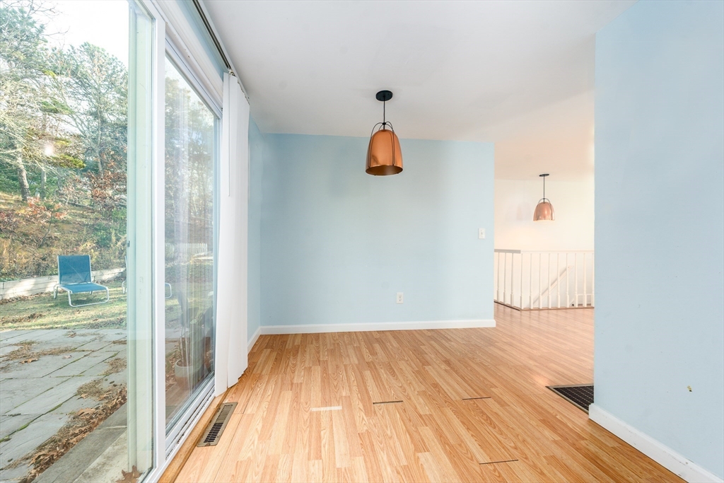 property viewer photo 7