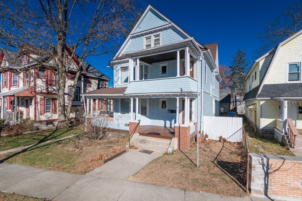 property viewer photo 4