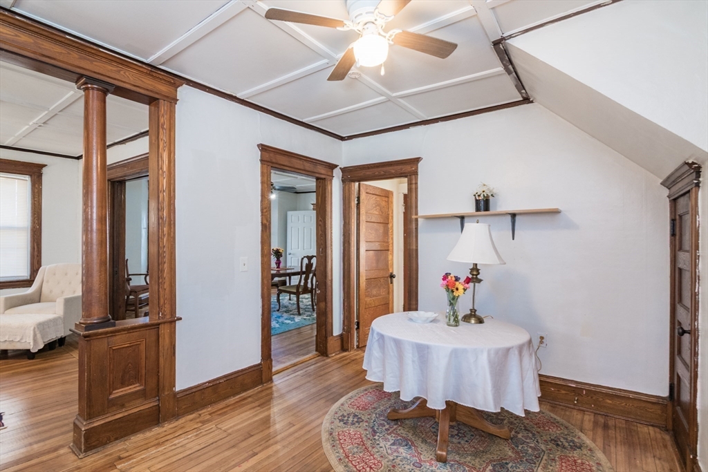 property viewer photo 8