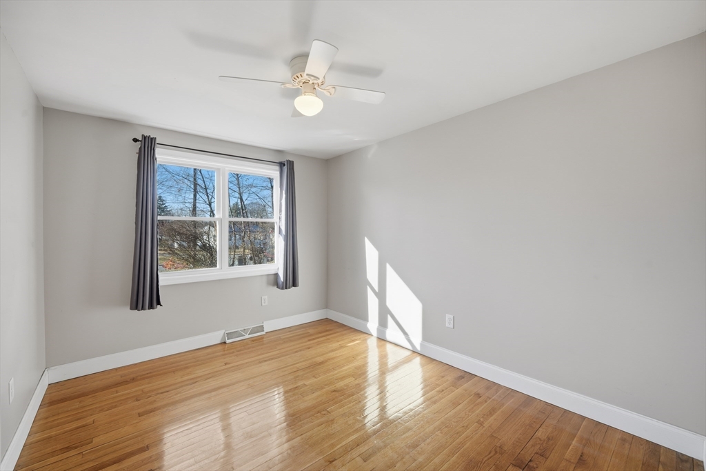 property viewer photo 13