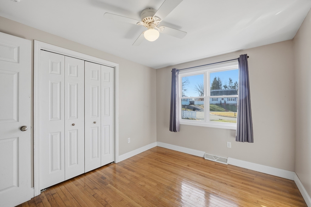 property viewer photo 14