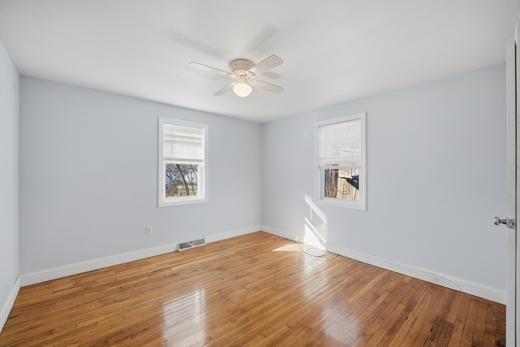 property viewer photo 17