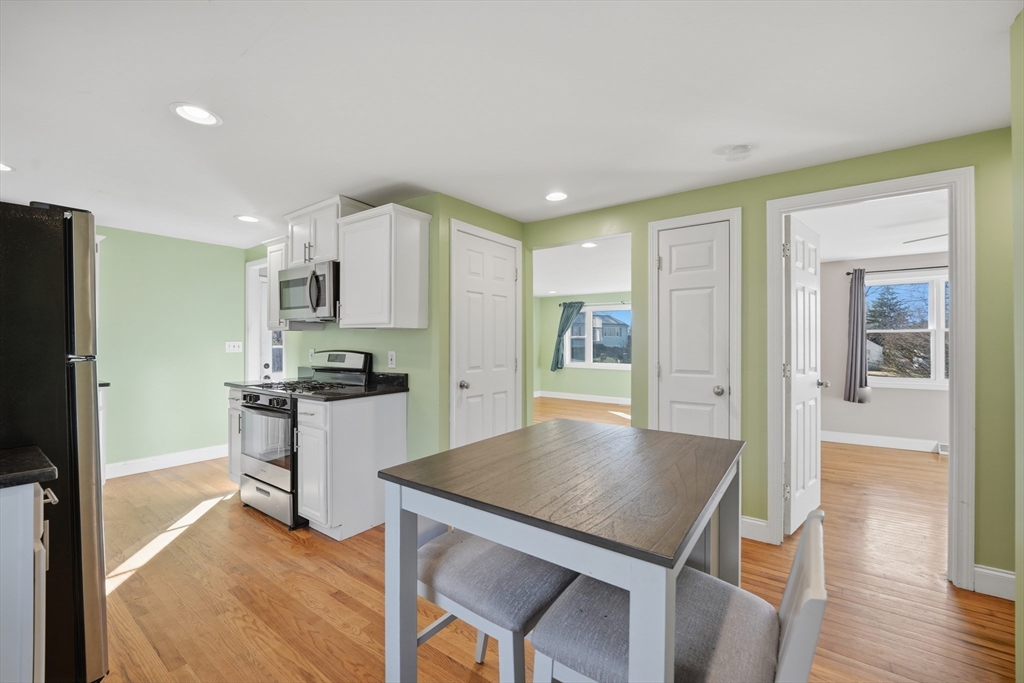 property viewer photo 7