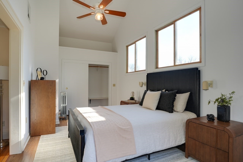 property viewer photo 20