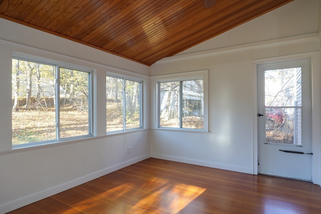 property viewer photo 3