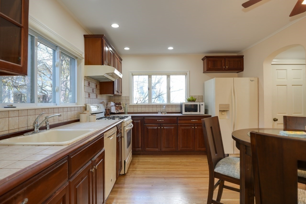 property viewer photo 8