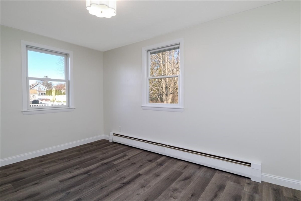 property viewer photo 25