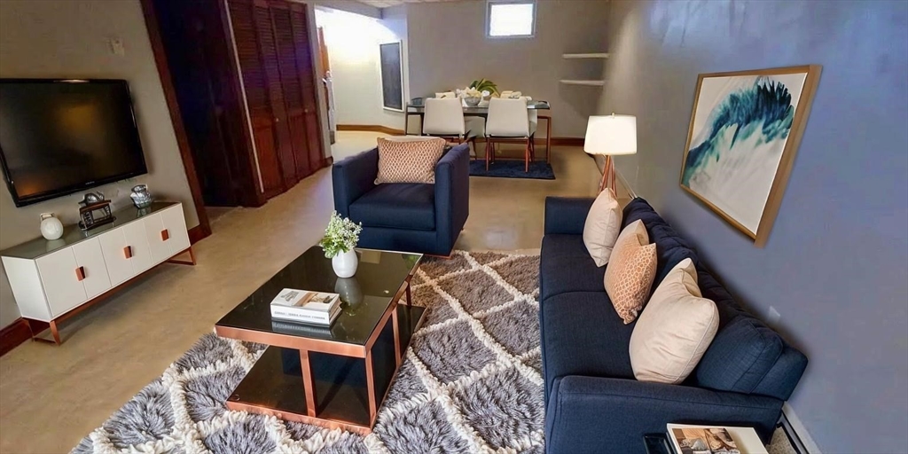 property viewer photo 5