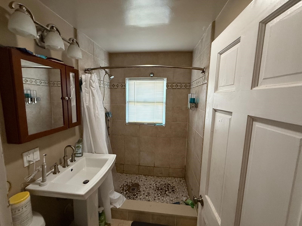 property viewer photo 7