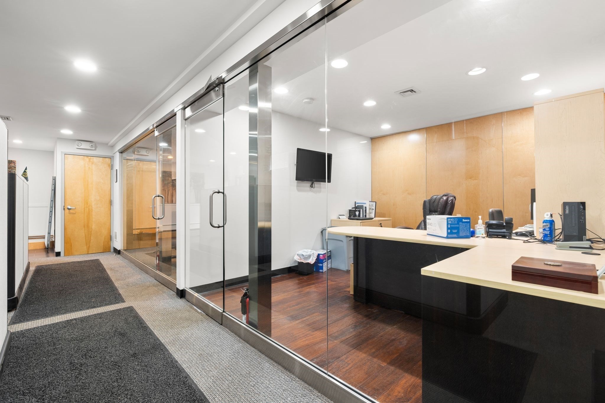 main property photo 24