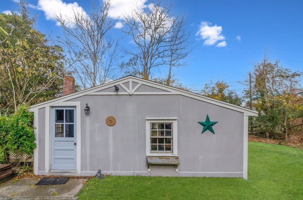 main property photo 17