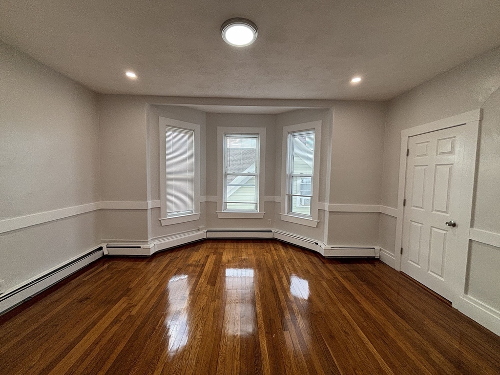 property viewer photo 1