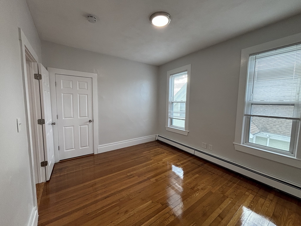 property viewer photo 9