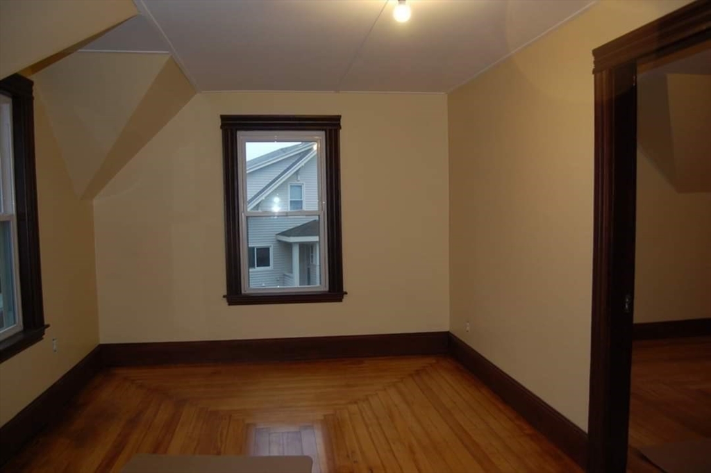 property viewer photo 8