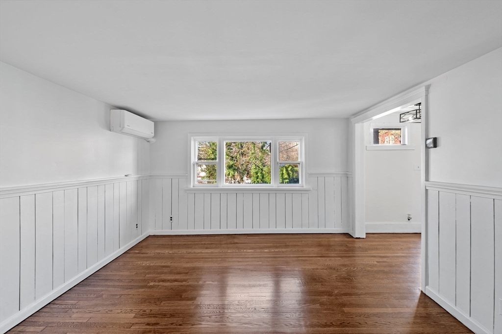property viewer photo 1