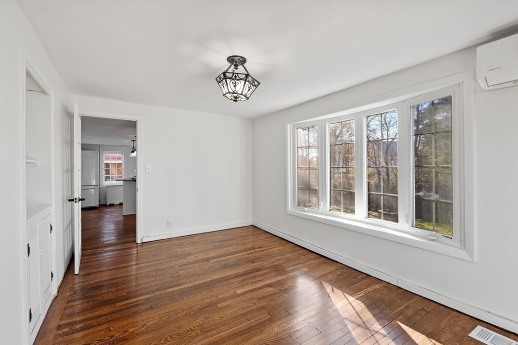 property viewer photo 10