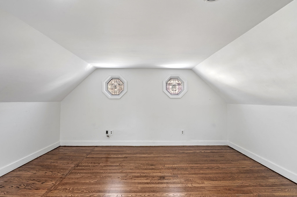 property viewer photo 20