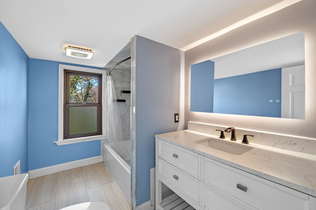 property viewer photo 23